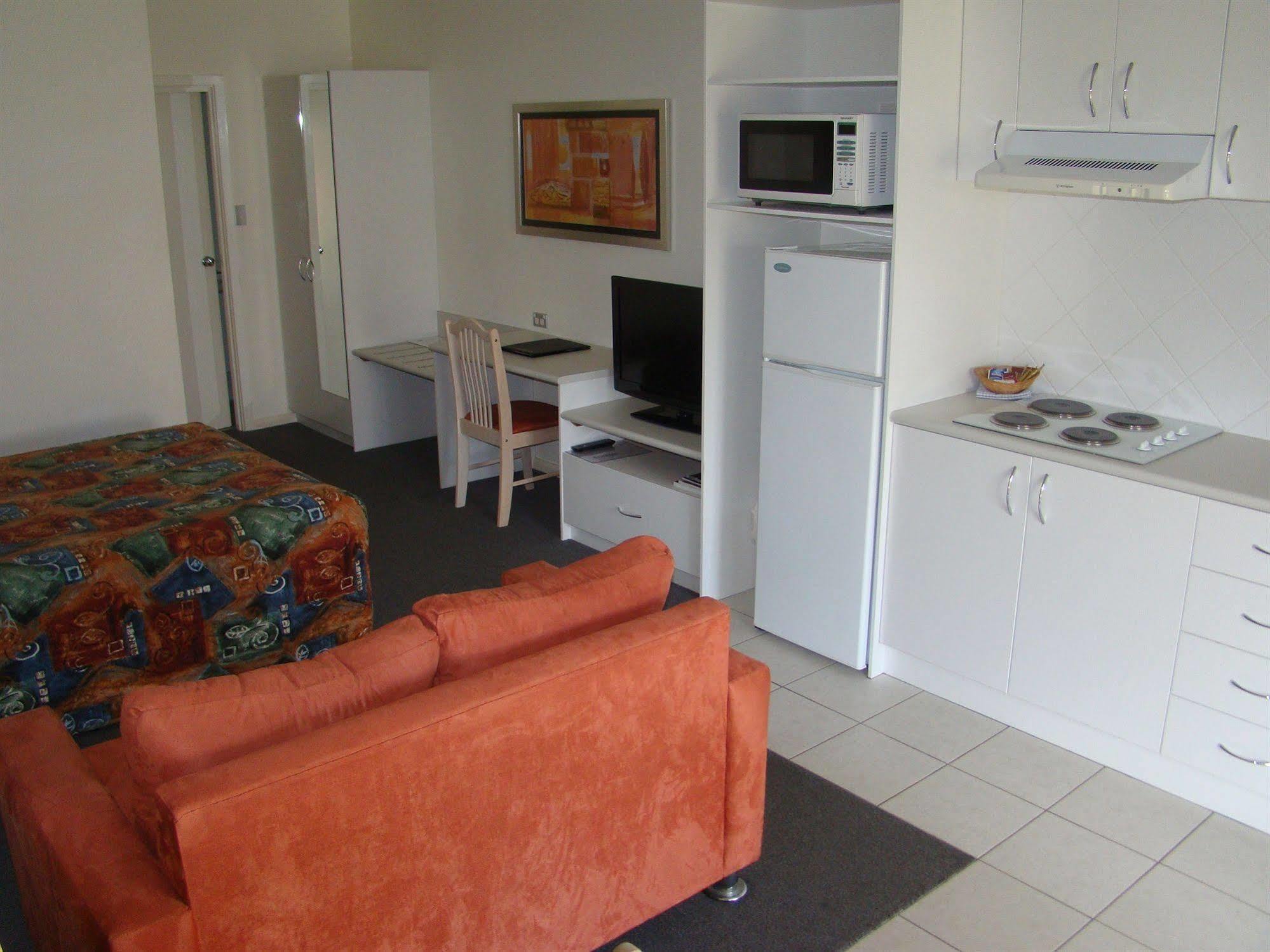 Dunsborough Central Motel Exterior photo