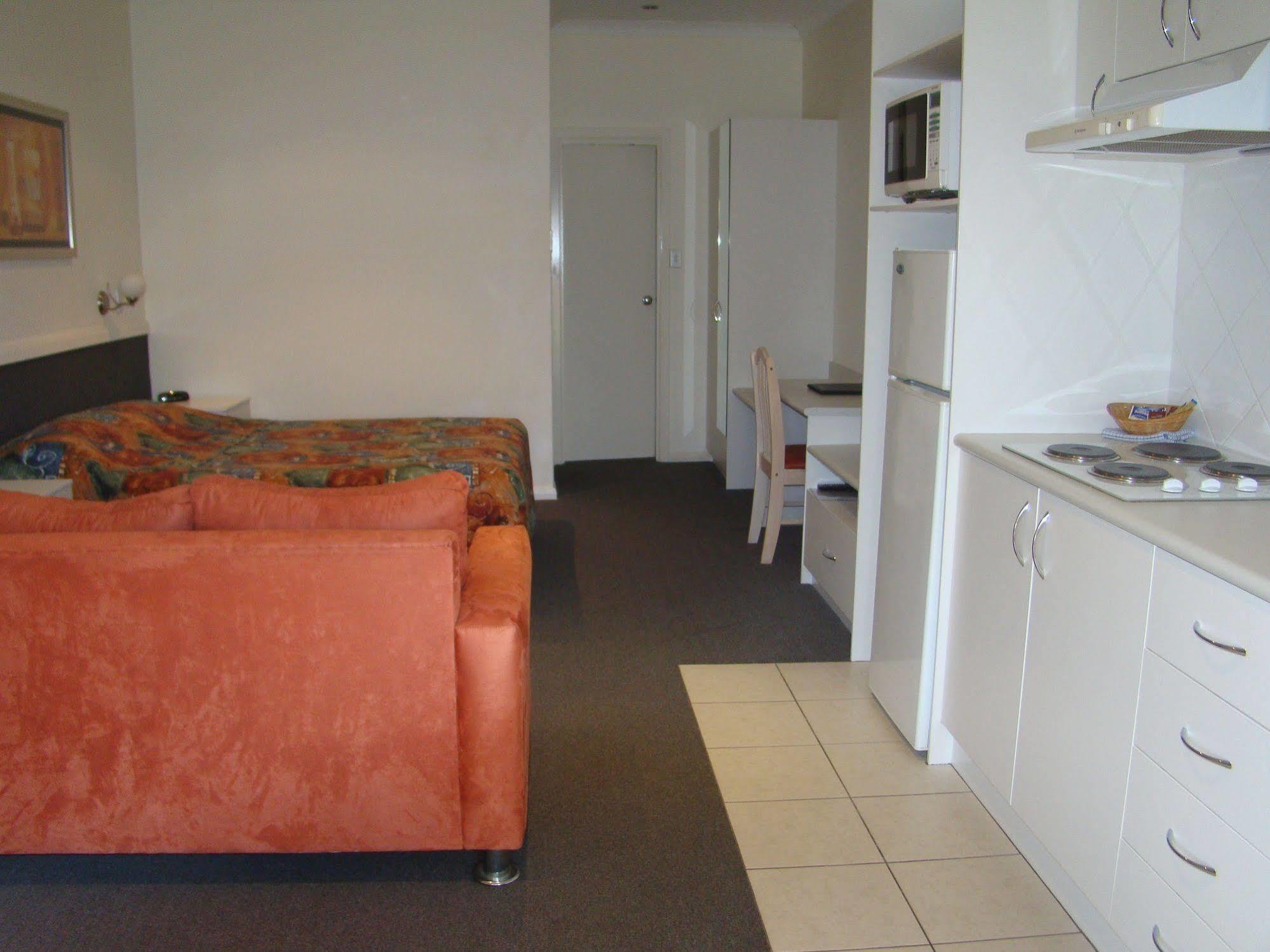 Dunsborough Central Motel Exterior photo