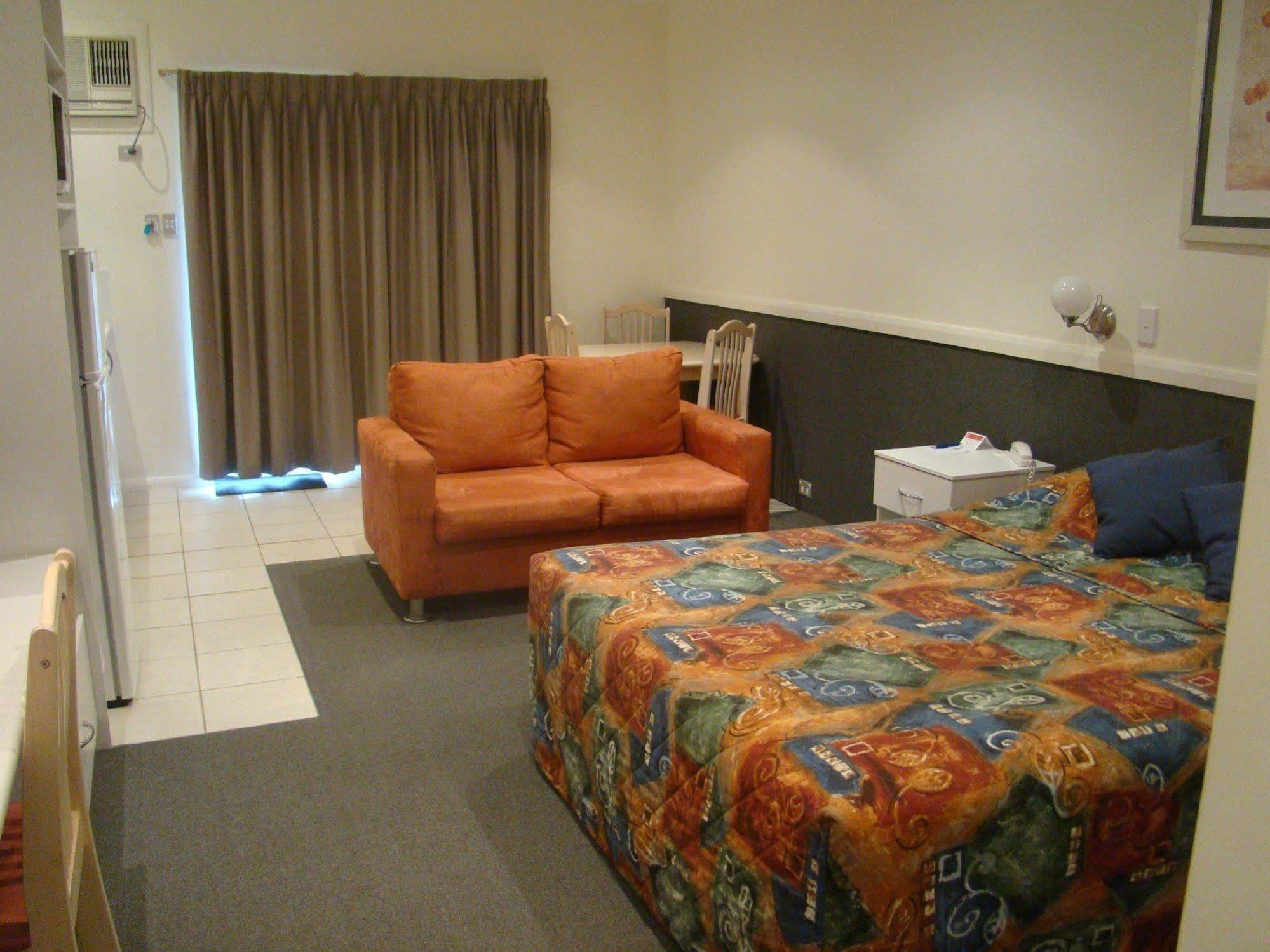 Dunsborough Central Motel Exterior photo