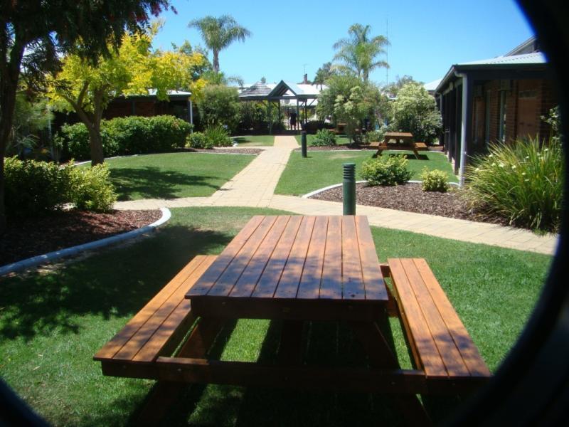 Dunsborough Central Motel Exterior photo